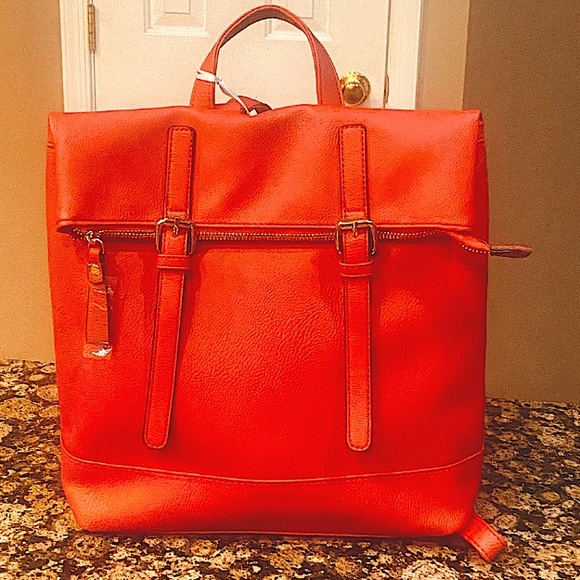 Gorgeous LA TERRE VEGAN BACKPACK BAG. - Picture 3 of 9